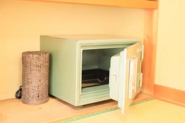 不用品回収業者で金庫を処分するメリットは？