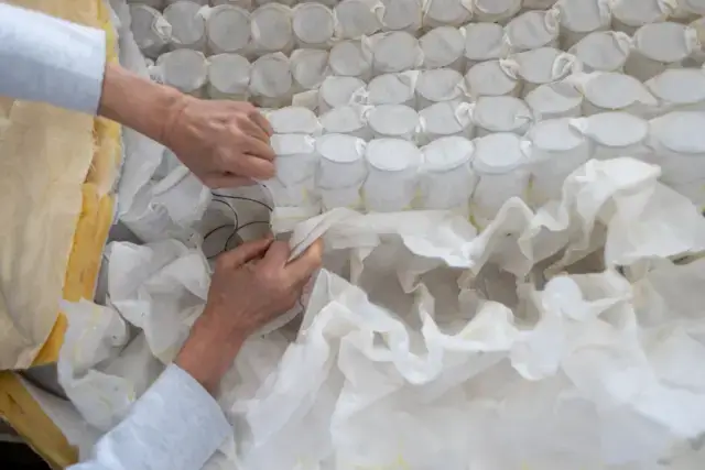 ベッドを自分で解体・搬出して処分するのは現実的?