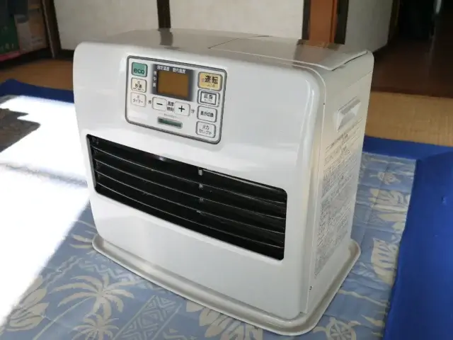 家電量販店で石油ファンヒーターを引き取ってもらえる条件と確認方法